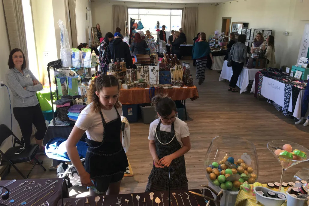 Lions Club of Bearspaw Farmer's Market
