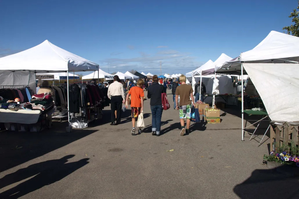 Lions Club of Bearspaw Farmer's Market